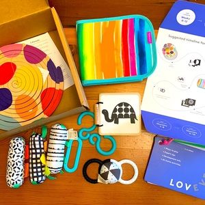 Lovevery The Looker Set for 0-12 weeks. Gently used.